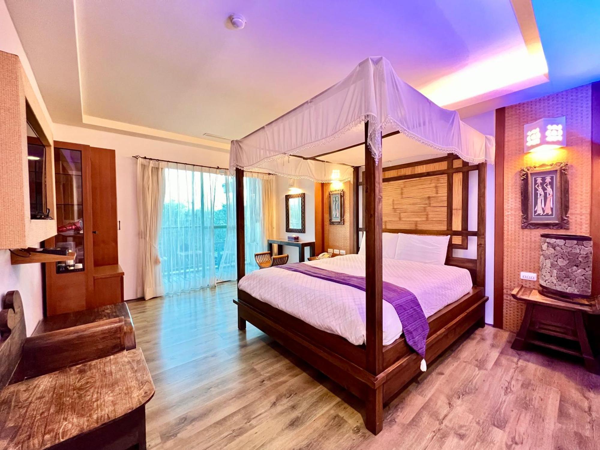 Seasons Bali Fashion Inn Kchen-ting Exteriér fotografie