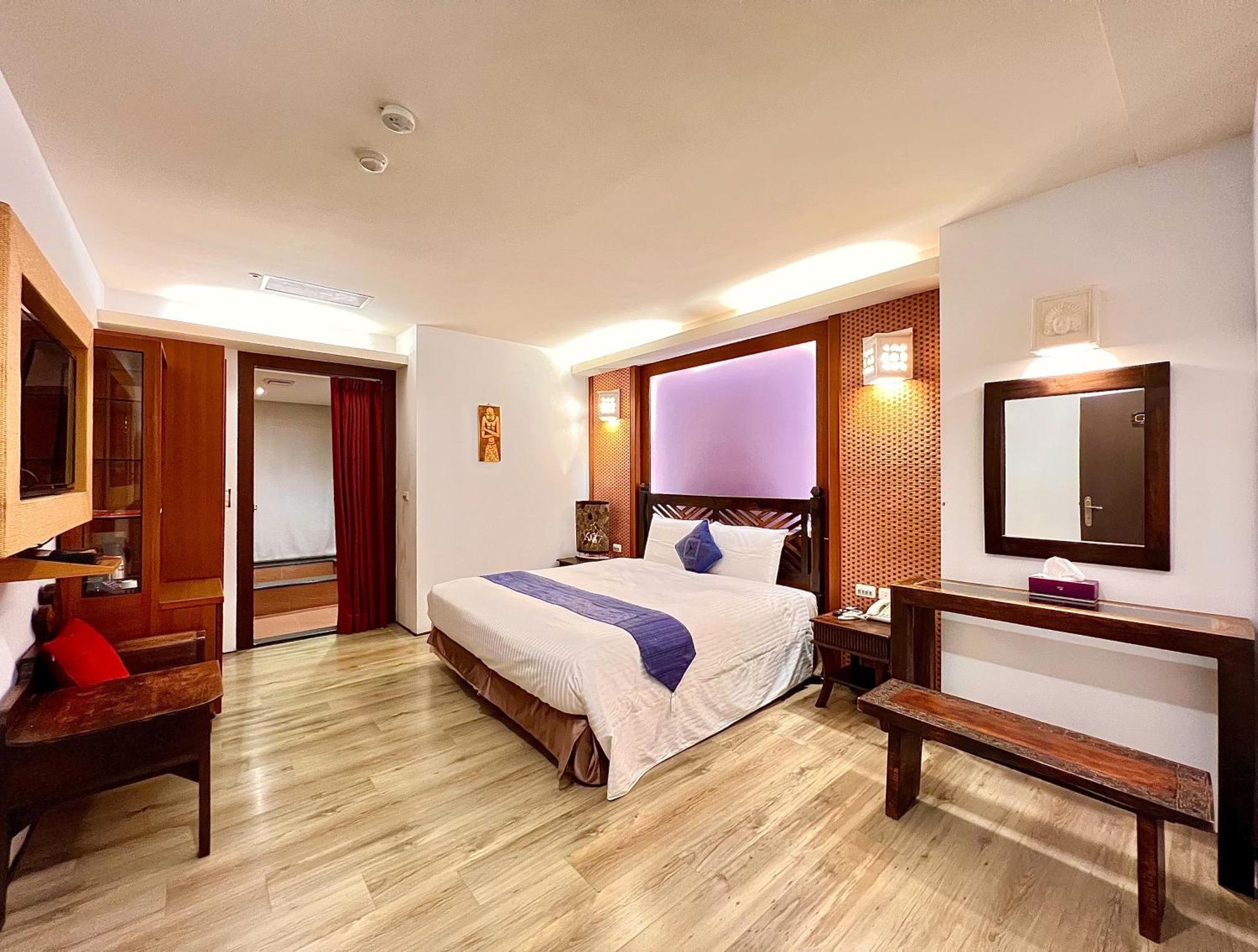 Seasons Bali Fashion Inn Kchen-ting Exteriér fotografie