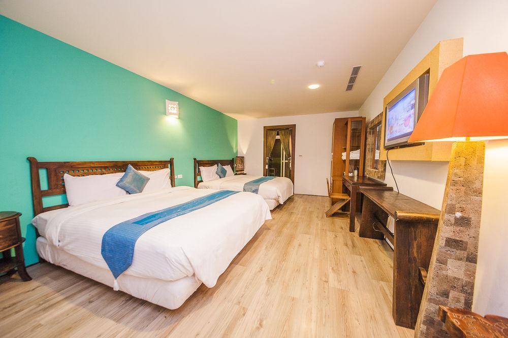 Seasons Bali Fashion Inn Kchen-ting Exteriér fotografie